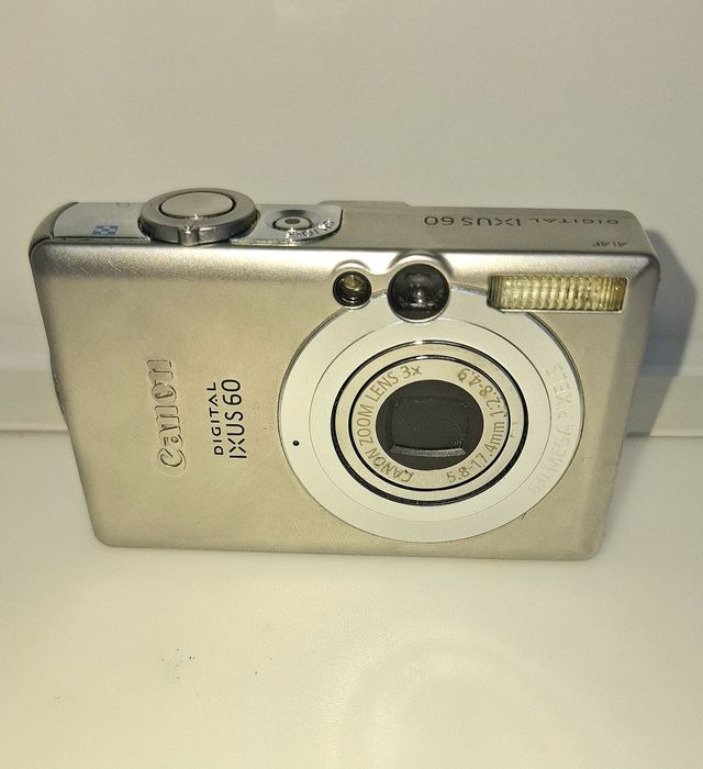 Canon Digital IXUS 60 компактен дигитален фотоапарат