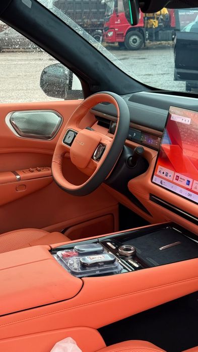 LYNK&CO 900 EM-P sotuvda tayyor