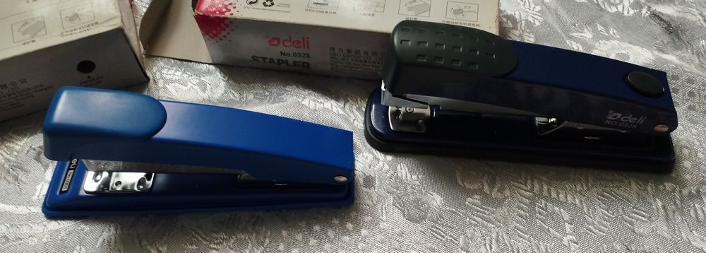 Степлер для бумаги, новый