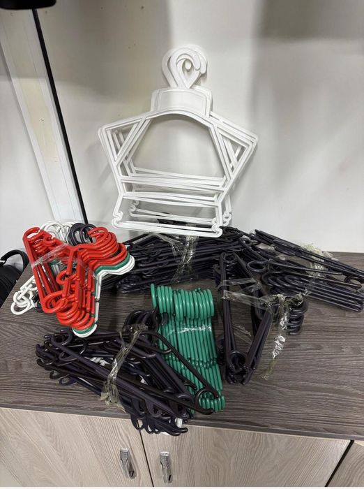 Продаются вешалки