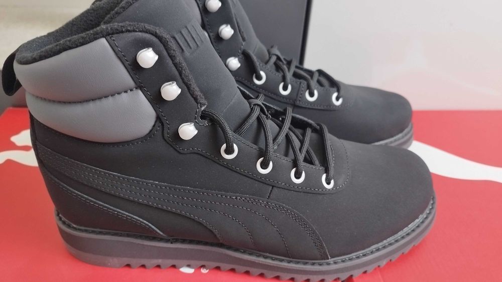 Нови оригинални зимни обувки Puma