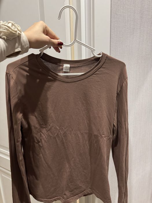 Девочки продаю вещи за символическую цену