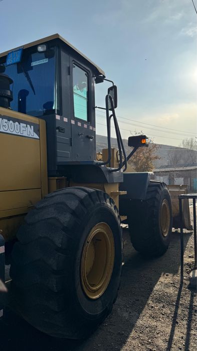 Погрузчик 3кубовый