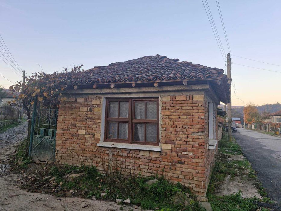 Къща с.Стеврек,общ. Антоново