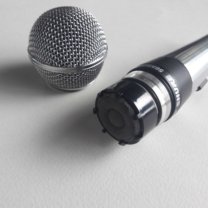 Легендарен вокален микрофон Shure 565SD + оригинален държач