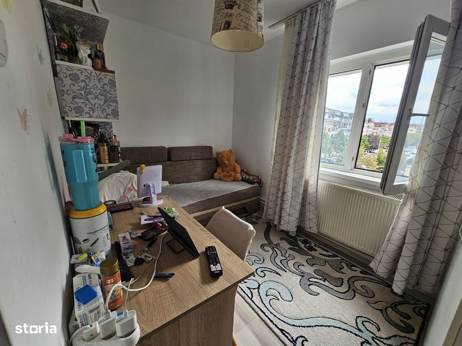 Apartament 3 camere etaj 2 central Mioveni