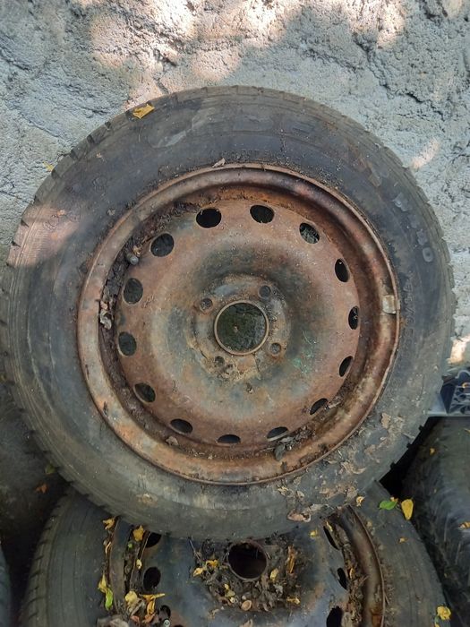 Roata Peugeot 206 janta tabla și cauciuc