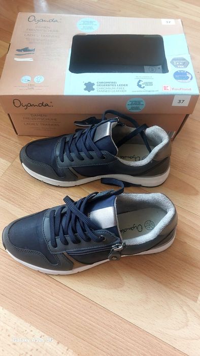 Маратонки Oyanda