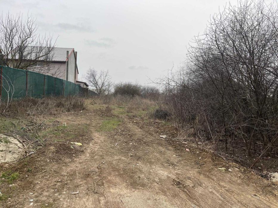 Teren intravilan 985 mp in comuna Petrachioaia