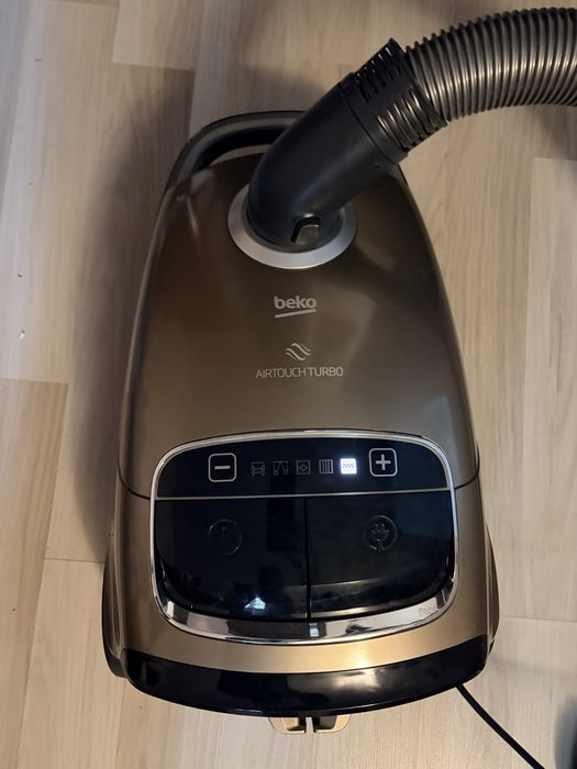 Vand aspirator in stare foarte buna