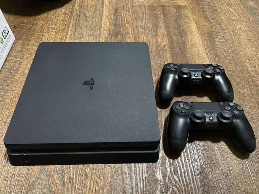Ps4 slim 2джостика 400 игр внутри