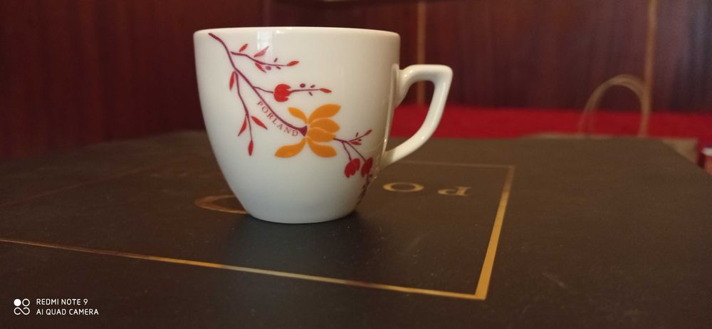 Продавам нов турски сервиз за кафе марка „Порлан”