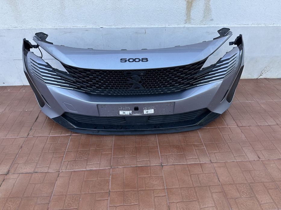 Предна броня Peugeot 5008 16-24г  GT line