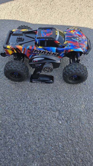 Traxxas  Wide-Maxx 4x4 Brushless Monster Truck RTR 1/10 TQi 2.4GHz Waterproof