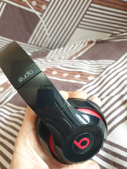 Продам оригинальные наушники Beats Studio 1 проводные