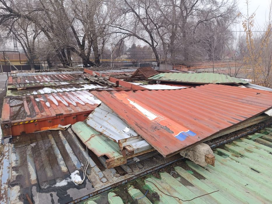 Продам контейнера все вместе