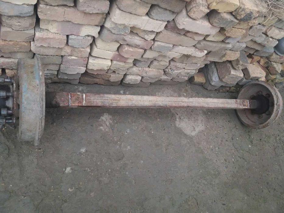 Трактор тележкасининг балкаси (прицеп уки) сотилади ёки обмен.