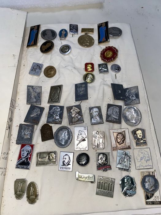 Значки спортивные,заповедников,деятелей