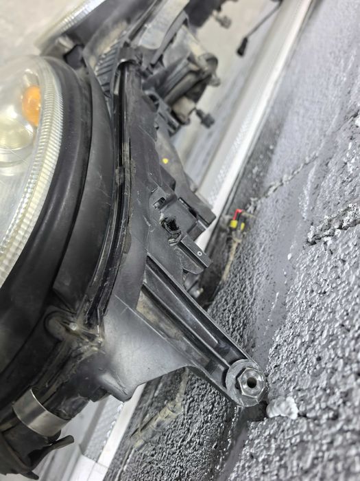 Фары Мерседес 211