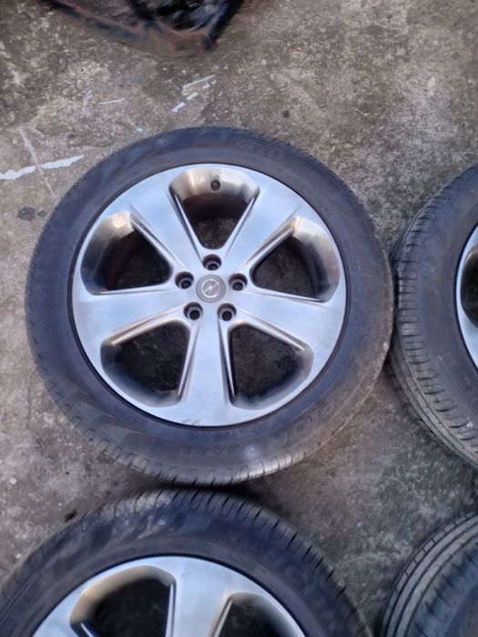 18ки  гуми Pirelli 215/55/18