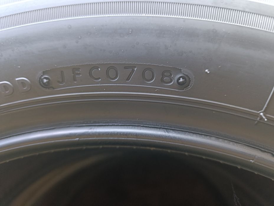 O anvelopă de vara 235 60 17 Bridgestone