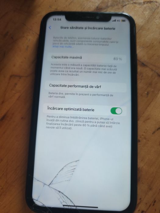 Vând iPhone XR 200 negociabil