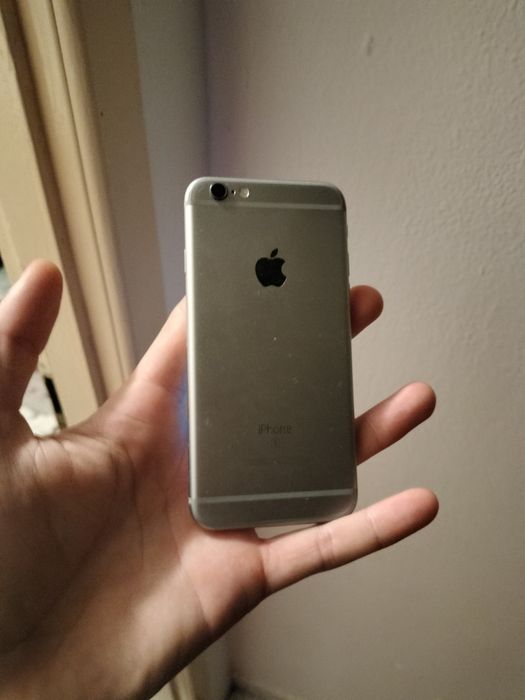 Fac schimb iPhone 6s fără defecte