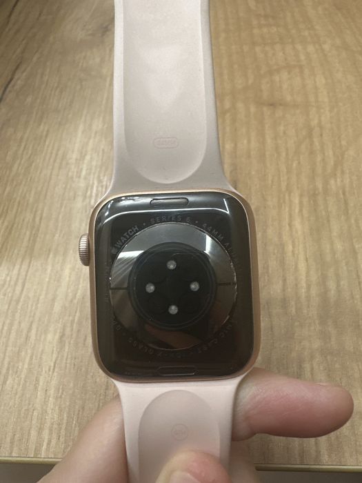 Apple watch 6 серия