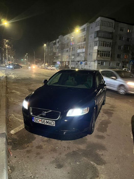 VOLVO S40