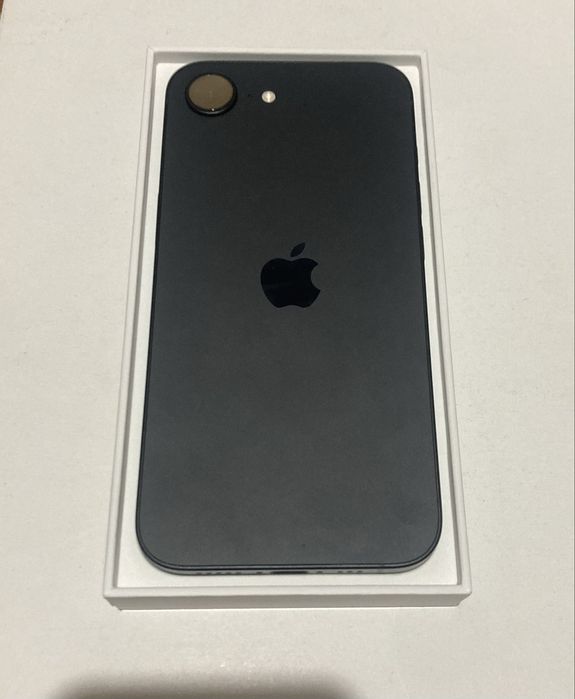 IPhone 16e Nefolosit