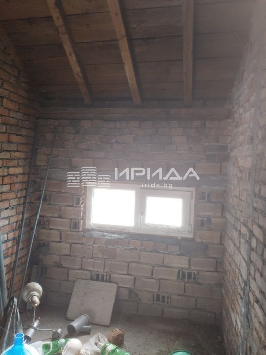 Етаж от къща в с. Мировяне