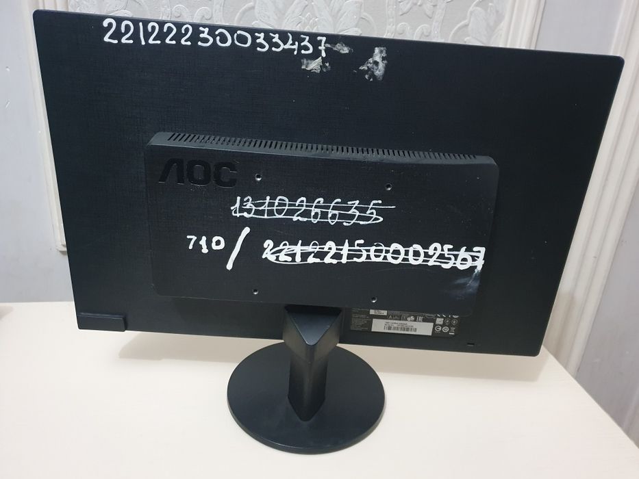 Монитор AOC 19 дюймовый