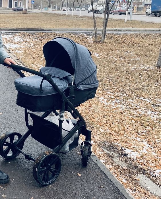 Продам коляску в хорошем состоянии