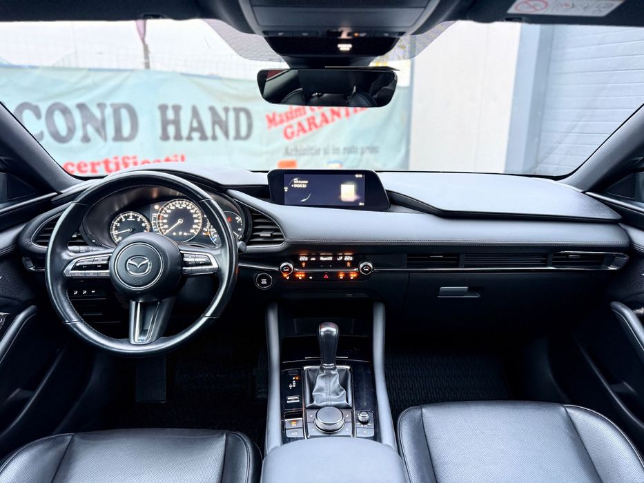 Mazda 3 2.0 e-SkyActiv- 186 CP BENZINA HYBRID 55.000 KM - Garanție / Rate