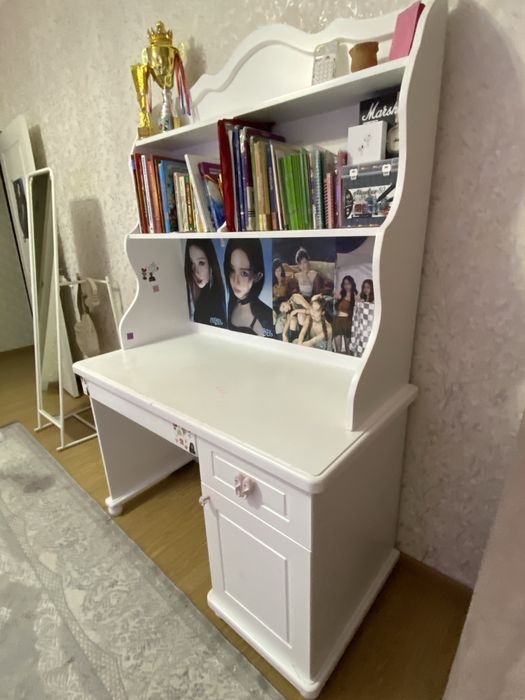 Продам стол из настоящего дерева