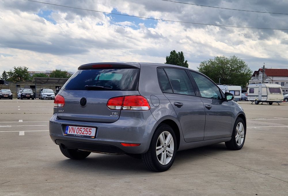 VW  GOLF 6 Match/ Bluemotion/Navi RCD320Pro/Senzori/ParkPilot/Climatronic/Euro5