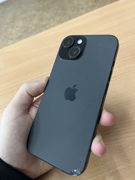 Iphone 15  в хорошем состоянии