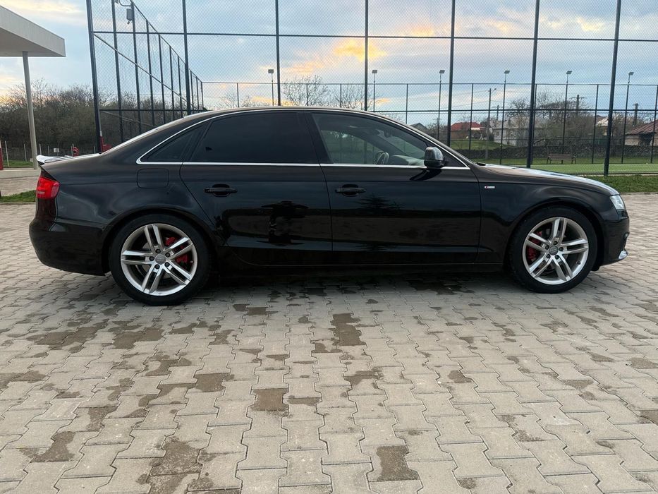 Audi A4 B8 S-LINE