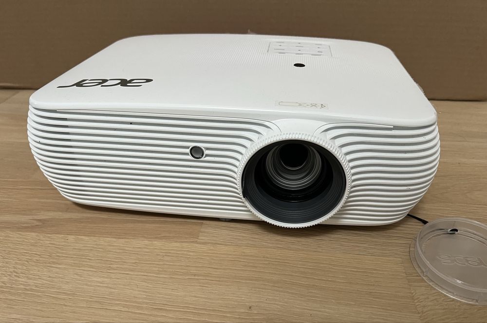 Videoproiector Acer Full HD 1080p P5535