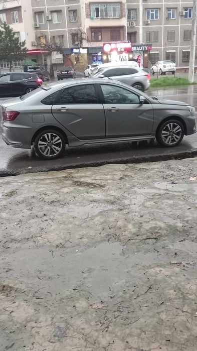 Лада-Веста. Седан.