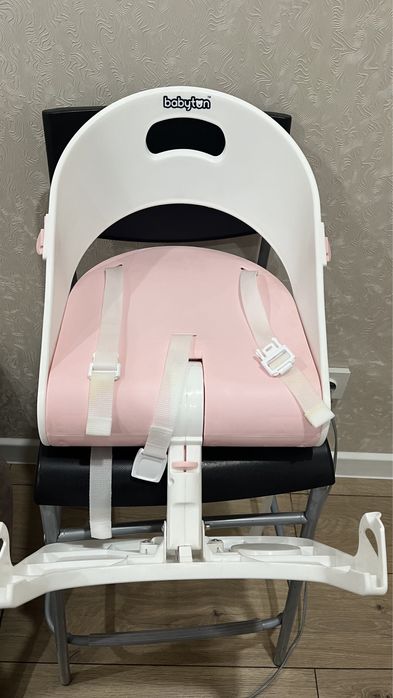 Продам бустер стул для кормления