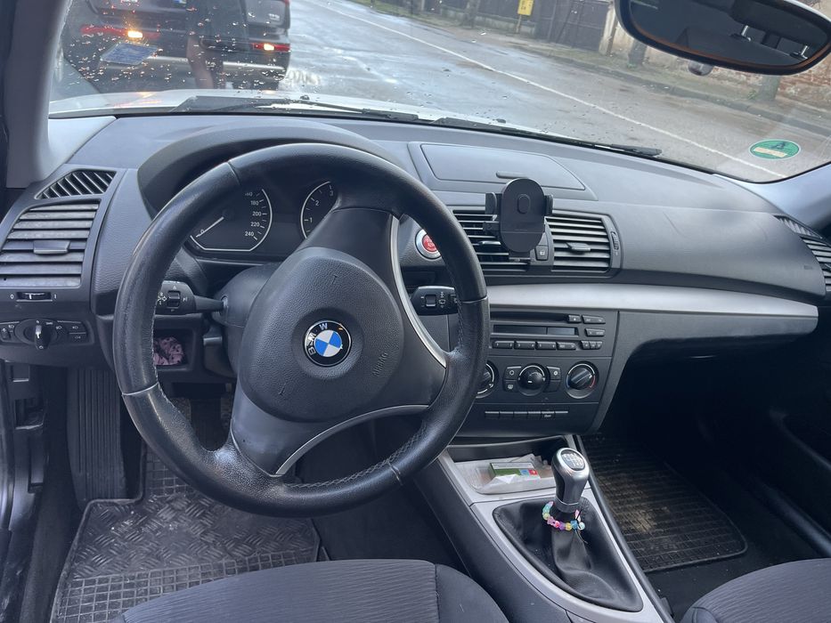 Бмв118 i бензин ръчни скорости