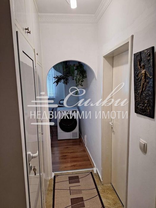 Тристаен апартамент-кв. Боян Българанов 1