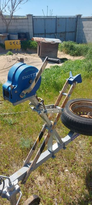 Колесар за лодка регистриран