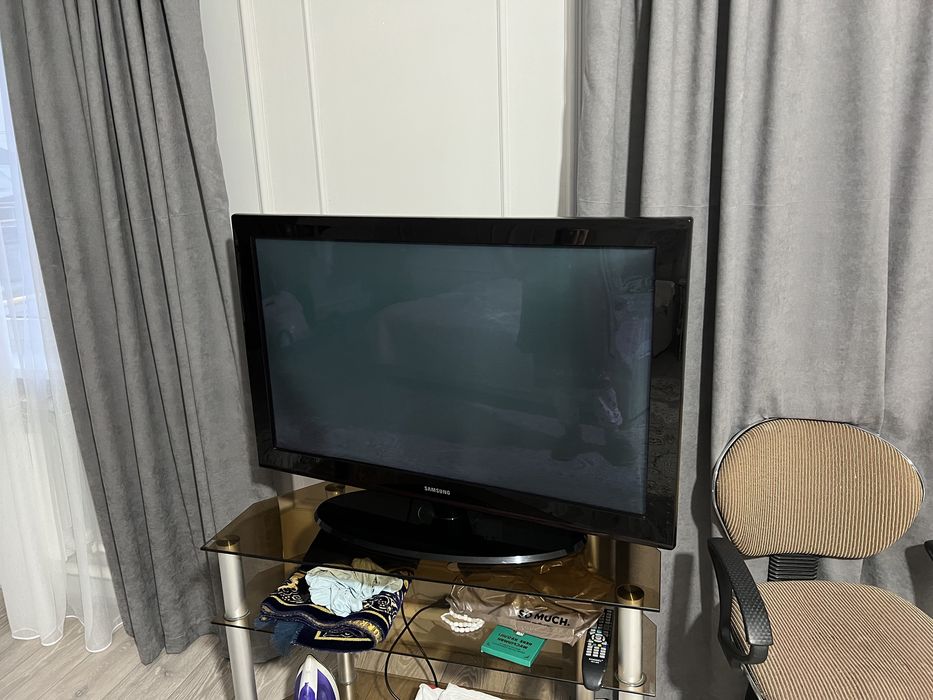 Продам телевизор Самсунг