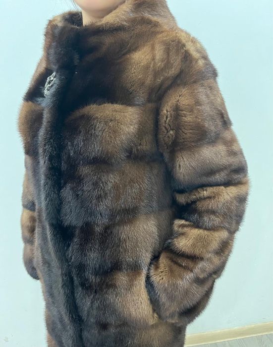 Продам норковую шубу