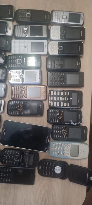 40 TELEFOANE samsung,nokia,  etc netestate