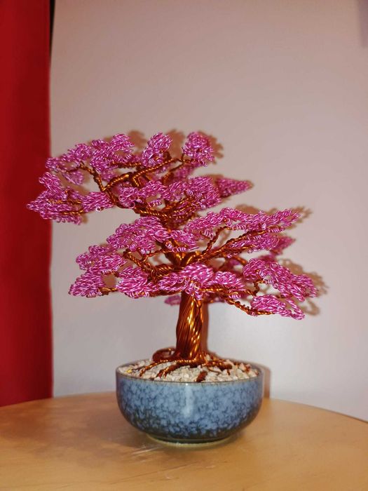 Bonsai decorativi din sârmă, creați manual