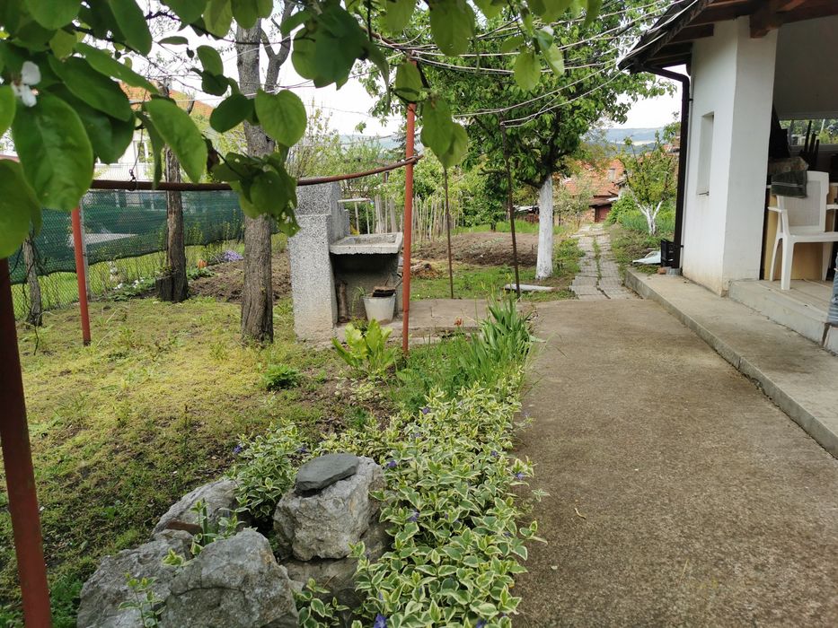 Продава се Етаж от къща в с. Петърч, Област София-област - 129 кв.м за 946 €/кв.м - Снимка #14