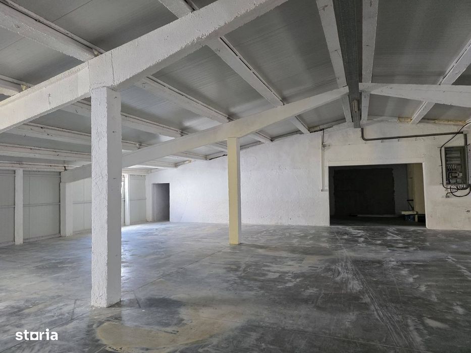 Hală De Vânzare În Palota , Teren 1.568 Mp ,Acces  Vehicule Grele
